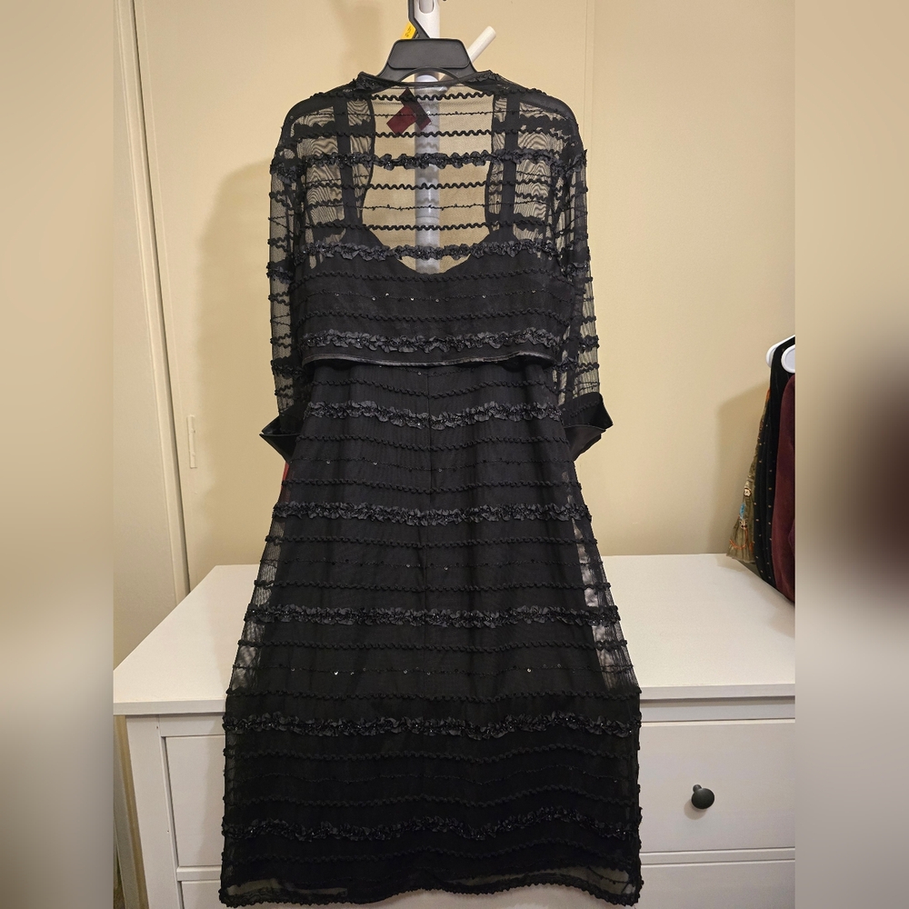 JS Collections Black 2-Piece Dress & Jacket Set Size 16W NWT - Picture 5 of 7